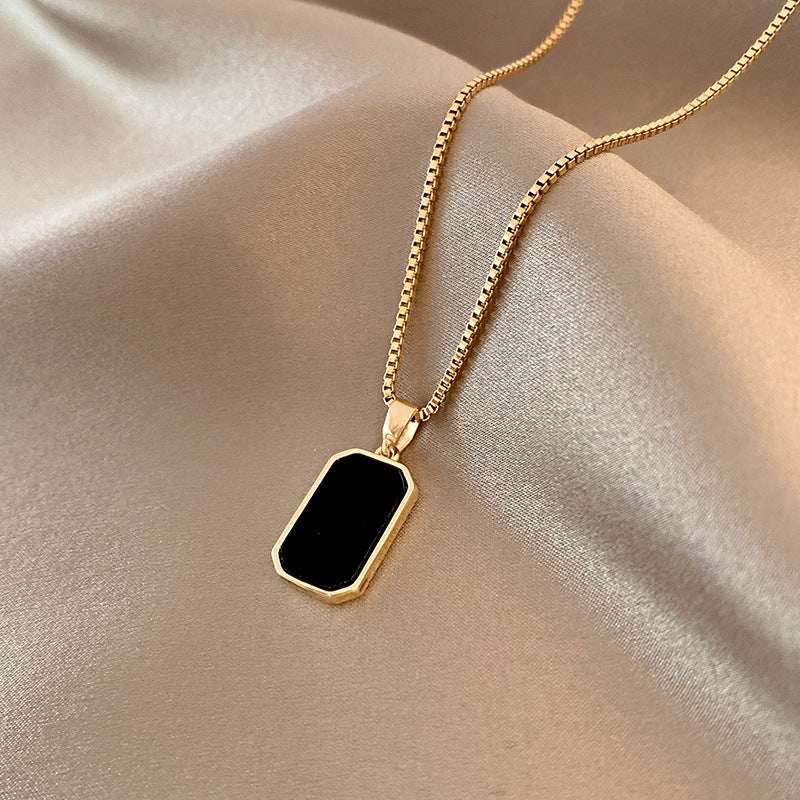ModeCore Gold Necklace